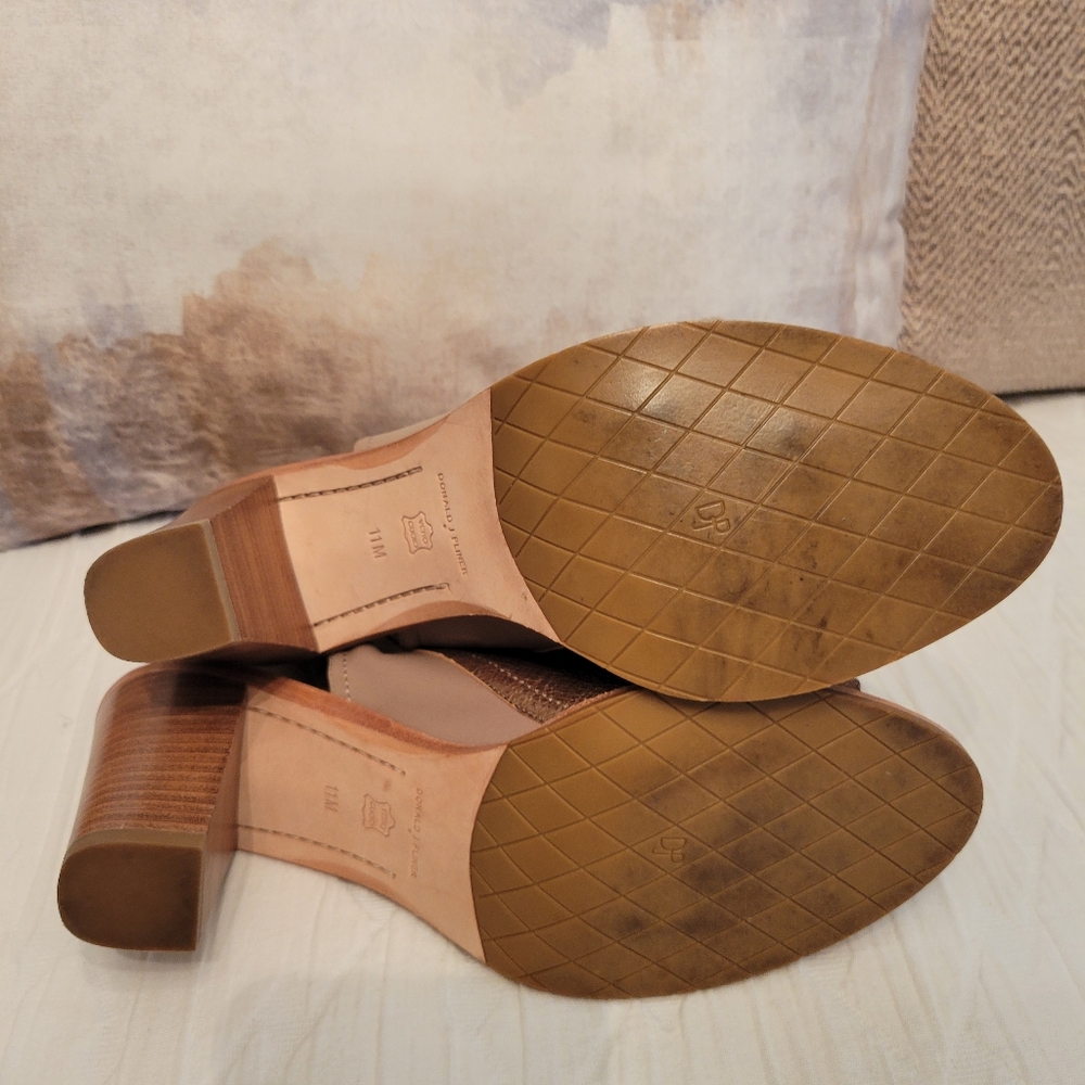 Donald J Pliner Kaden bootie - Picture 10 of 11
